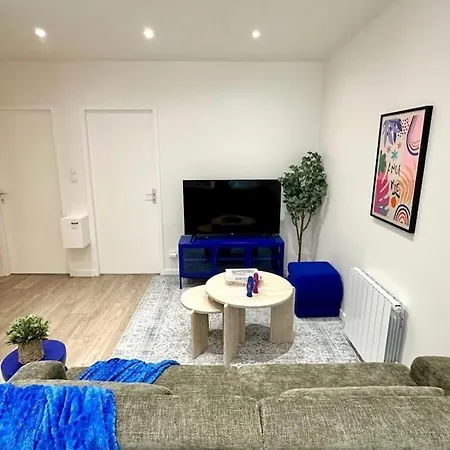 Republique - 2 Bedrooms - Skyscraper * Villeurbanne